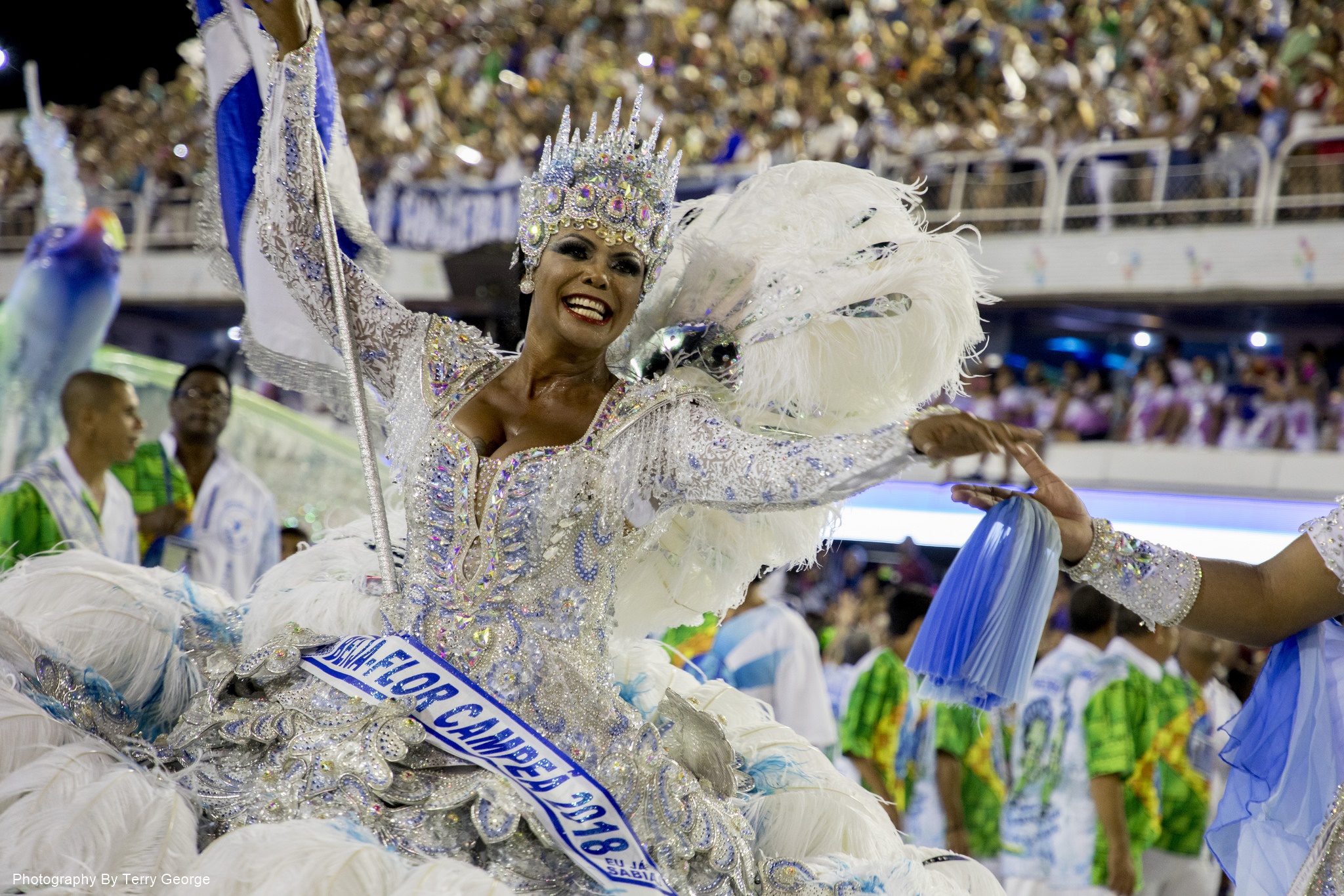 Créditos Terry George - Wikipedia